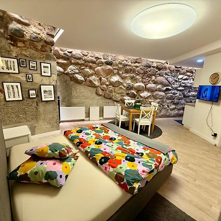 Six Apartment Simona Vilnius Buitenkant foto