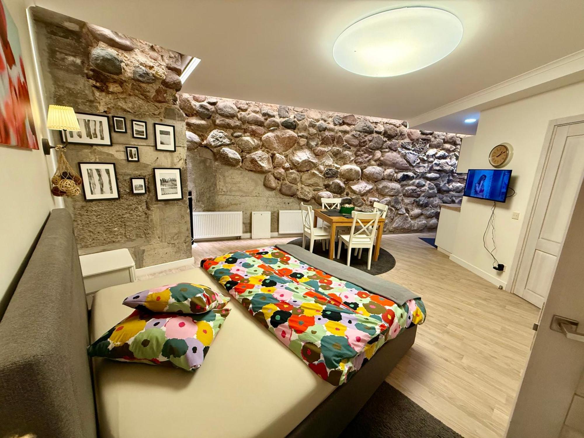Six Apartment Simona Vilnius Buitenkant foto